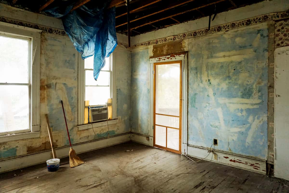 Cost to Paint Interior Doors and Trim