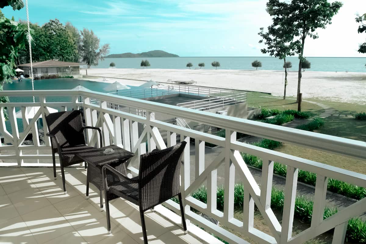 How to clean a green pool with a sand filter