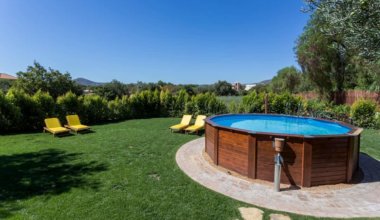 In-Ground vs Above-Ground Pool