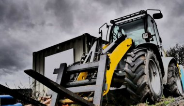Construction equipment