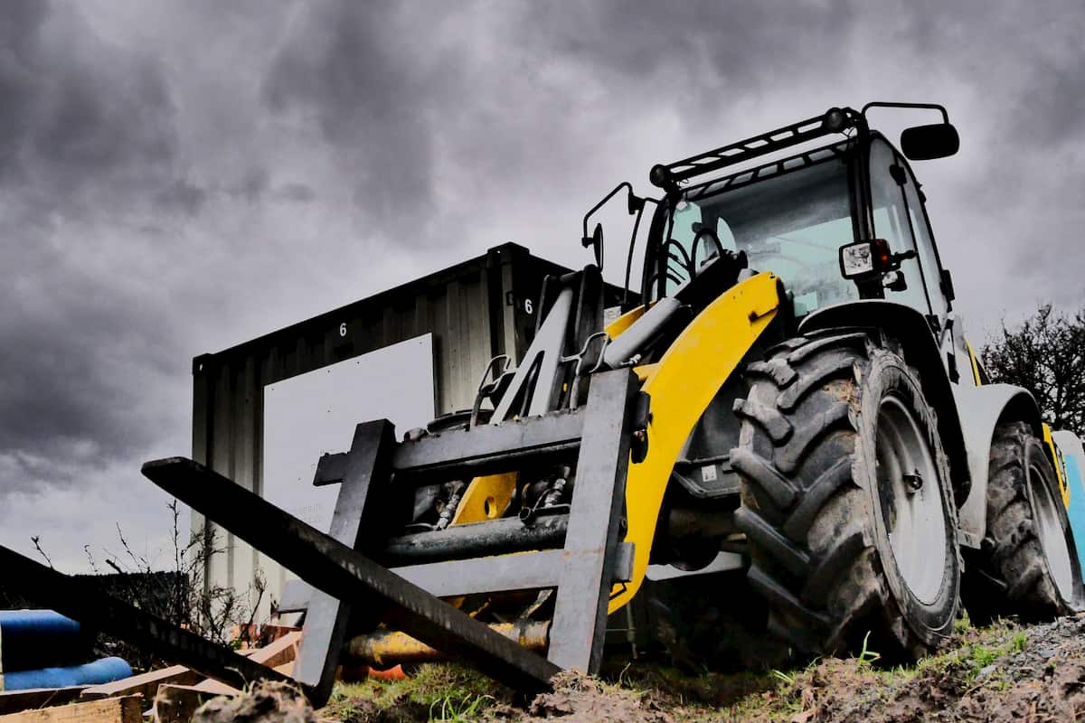 Construction equipment