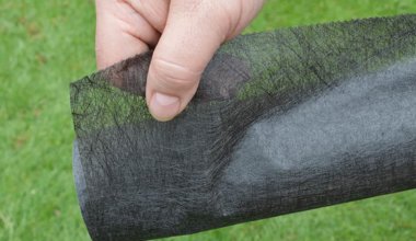 Landscaping fabric pros and cons