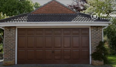 Detached garage