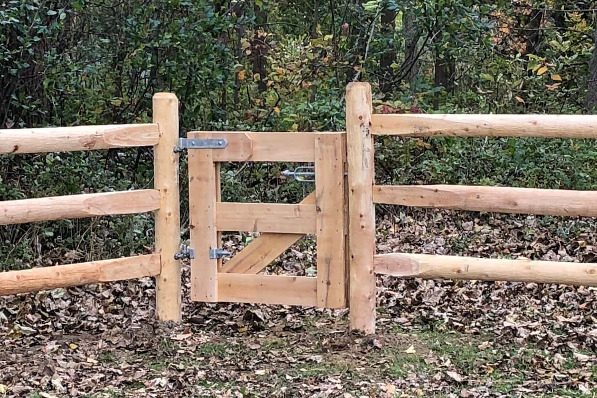 Choose a vinyl split rail fence gate for low maintenance