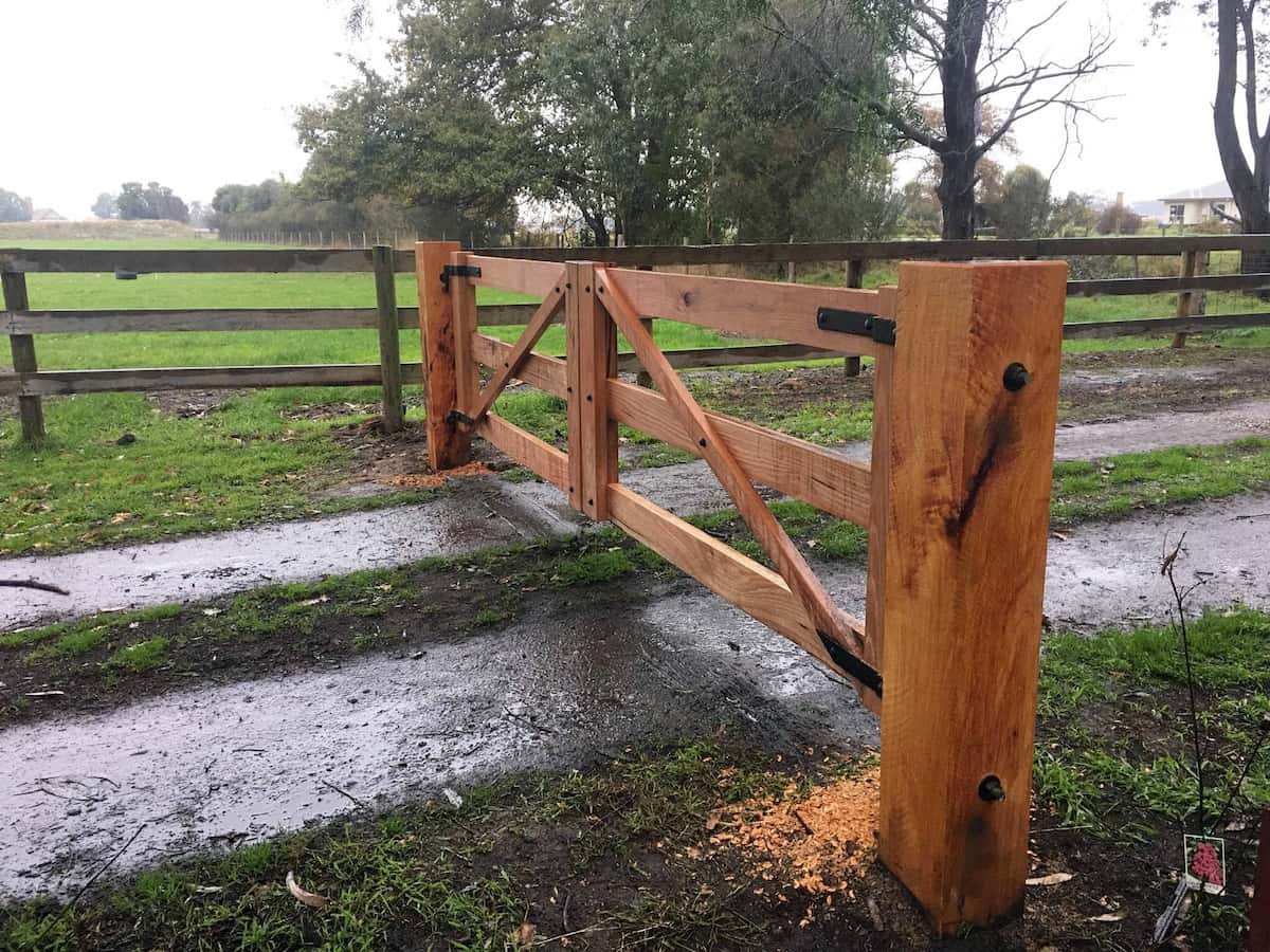How to maintain a split rail fence gate