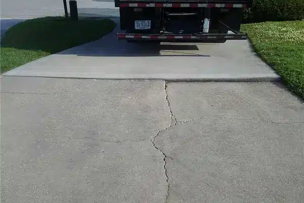 cracked concrete driveaway