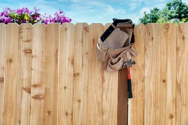 cedar vs redwood fence Appearance and Aesthetics