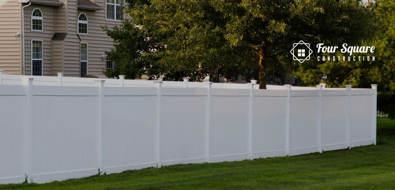 how far off the ground should a vinyl fence be