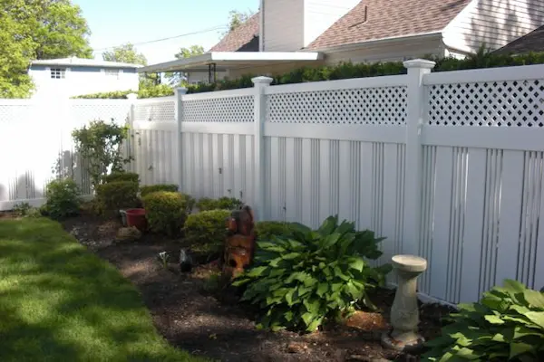 vinyl fence customization