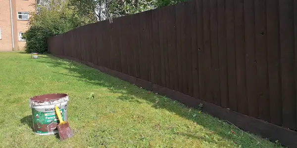 what paint to use on metal fence Right Paint For Fence