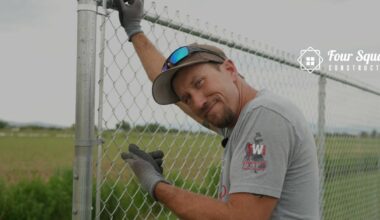 how to stretch chain link fence