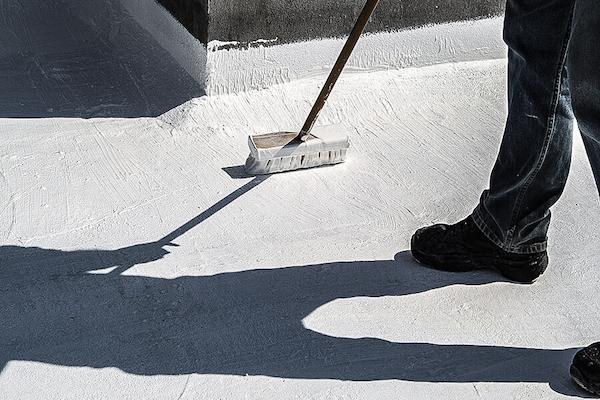 Reflective roof coatings