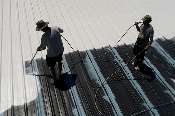 Guide To Clean A Metal Roof