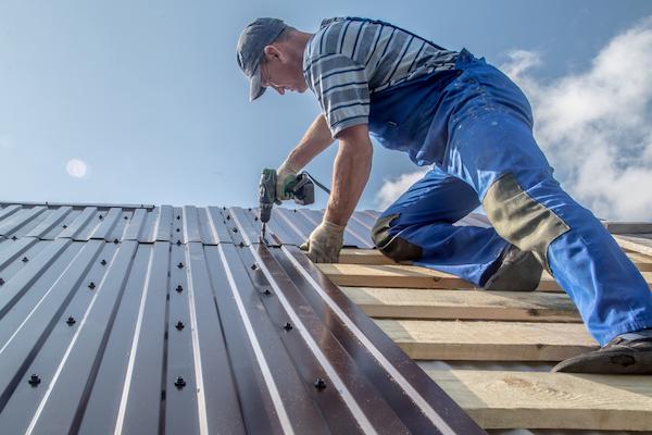 Installing gutters